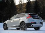 Volvo V40 Cross Country D4 2012 года